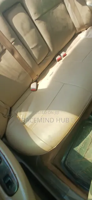 Honda Accord 1999 Silver