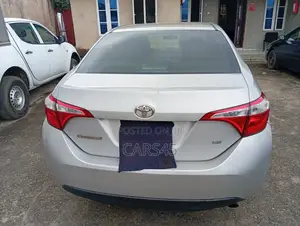 Toyota Corolla L 4dr Sedan (1.8L 4cyl 4A) 2014 Silver