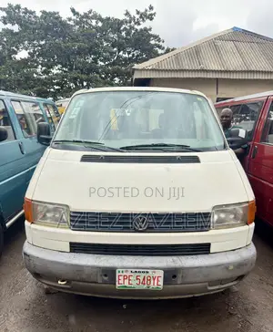 Volkswagen Transporter 2002 White