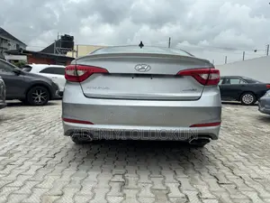 Hyundai Sonata Limited 4dr Sedan (2.4L 4cyl 6A) 2015 Silver