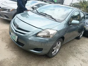 Toyota Yaris 2008 Gray