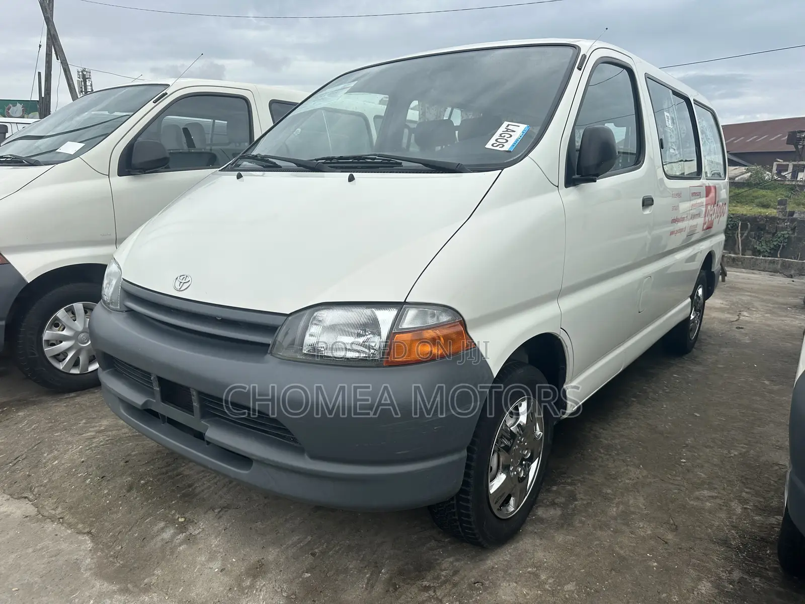 Toyota HiAce 2006 White