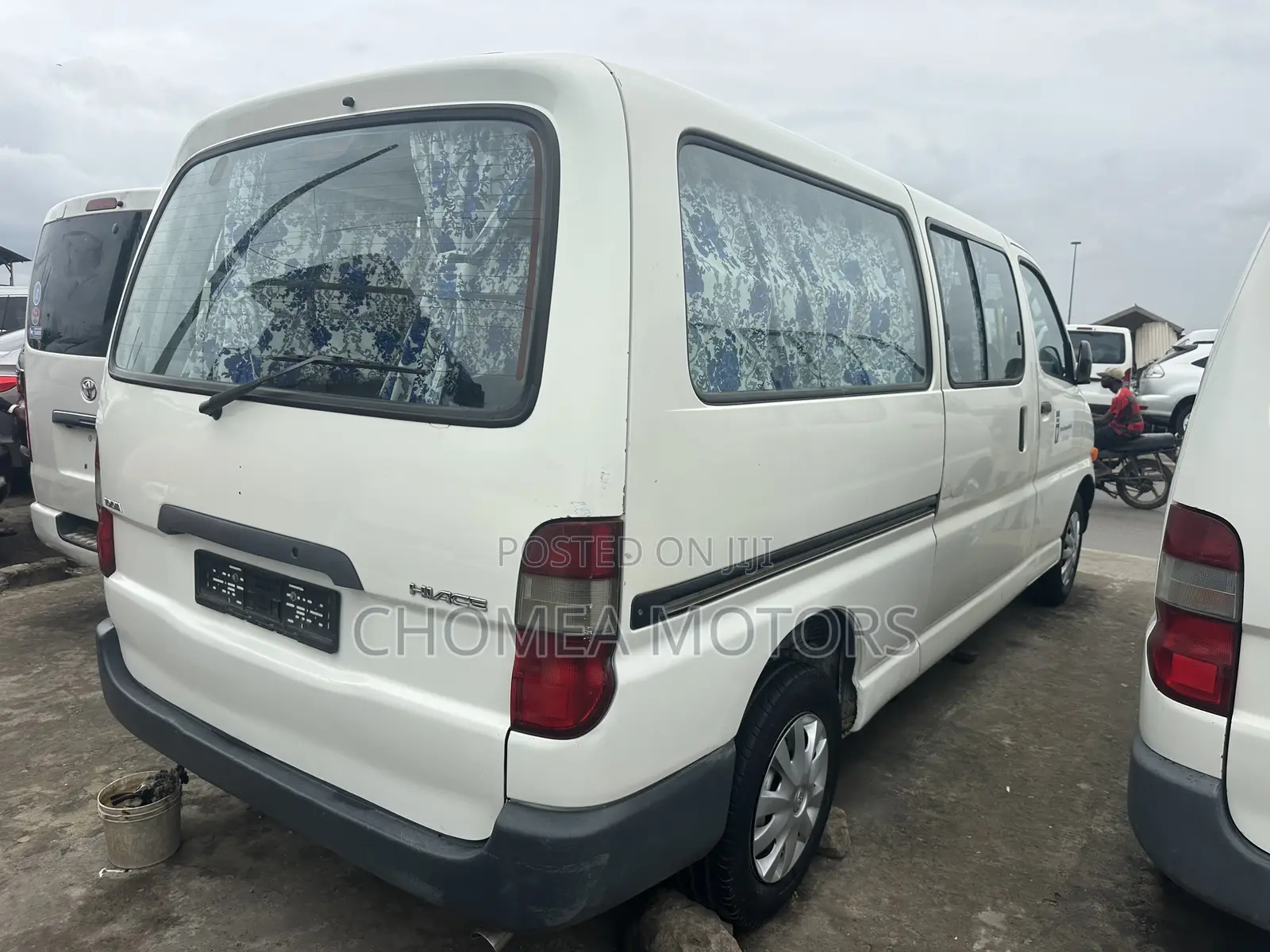 Toyota HiAce 2007 White