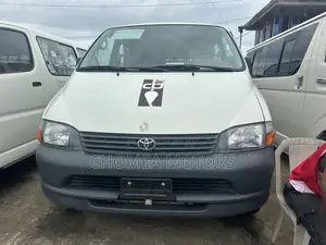 Toyota HiAce 2007 White