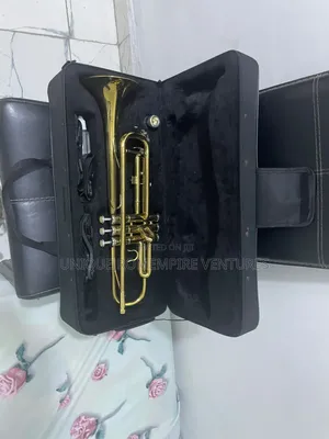 Listing! Yamaha Gold Trumpet