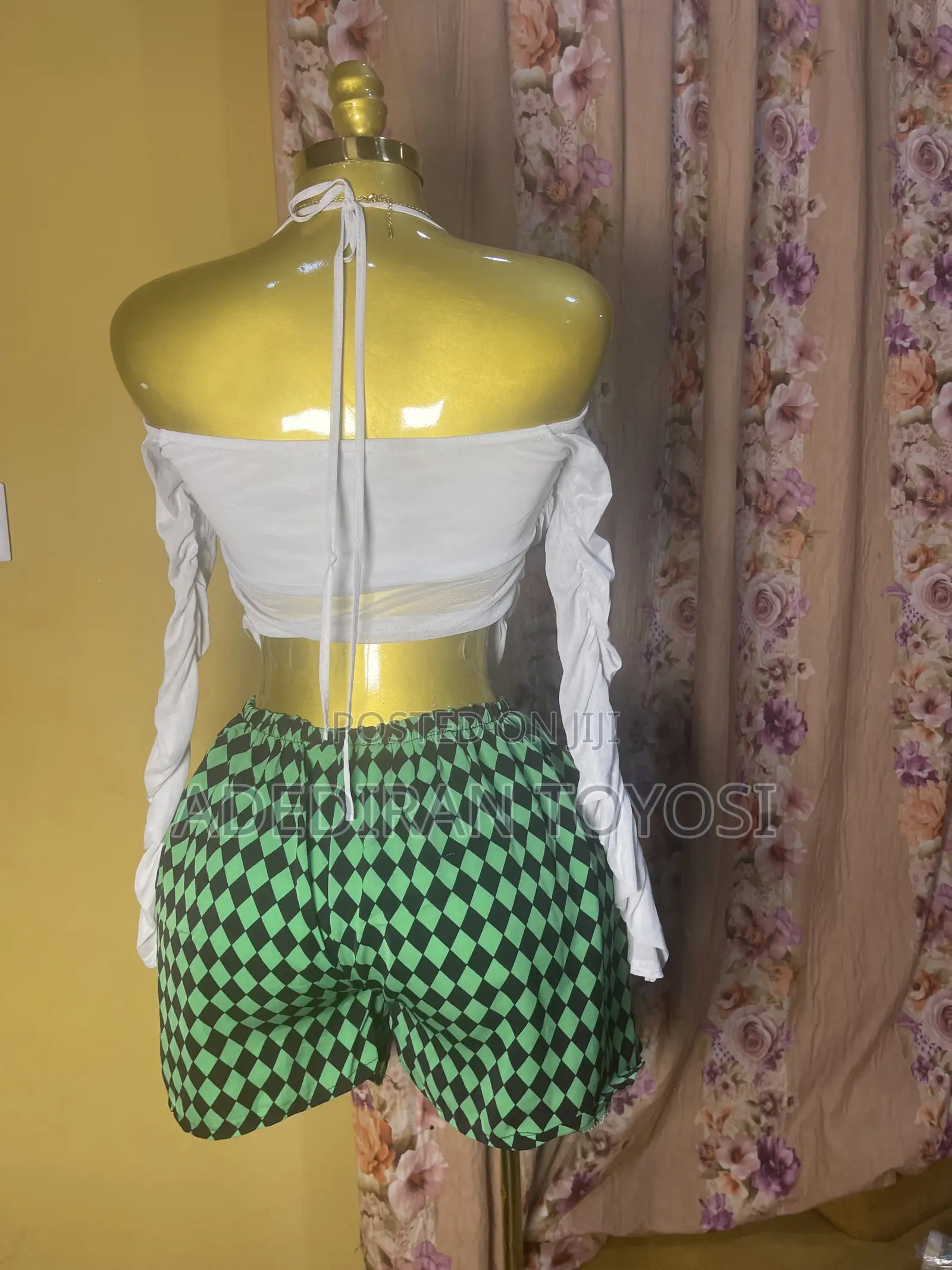 Graded Long Sleeve Tops Fits From Size Small to Large