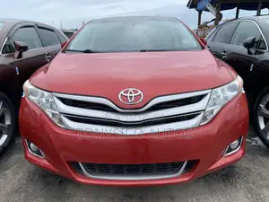 Toyota Venza Limited 4dr Wagon AWD (3.5L 6cyl 6A) 2015 Red