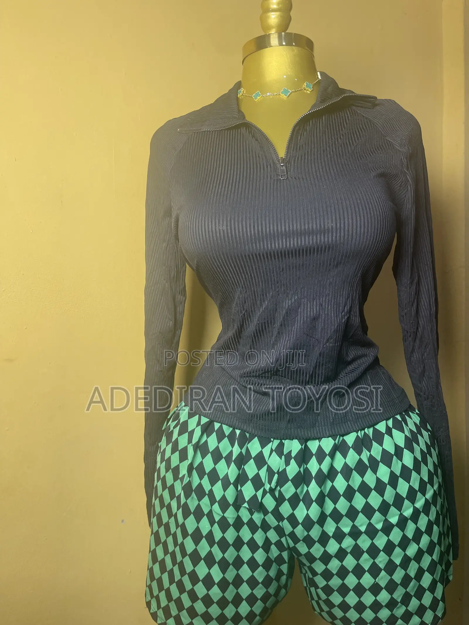 Graded Long Sleeve Tops Fits From Size Small to Large