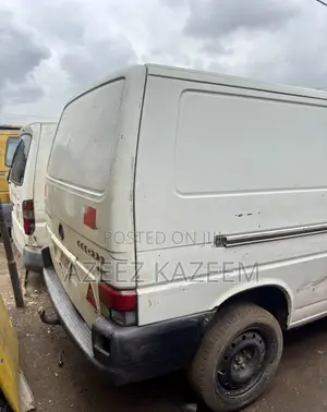Volkswagen Transporter 2004 White