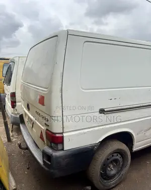 Volkswagen Transporter 2004 White