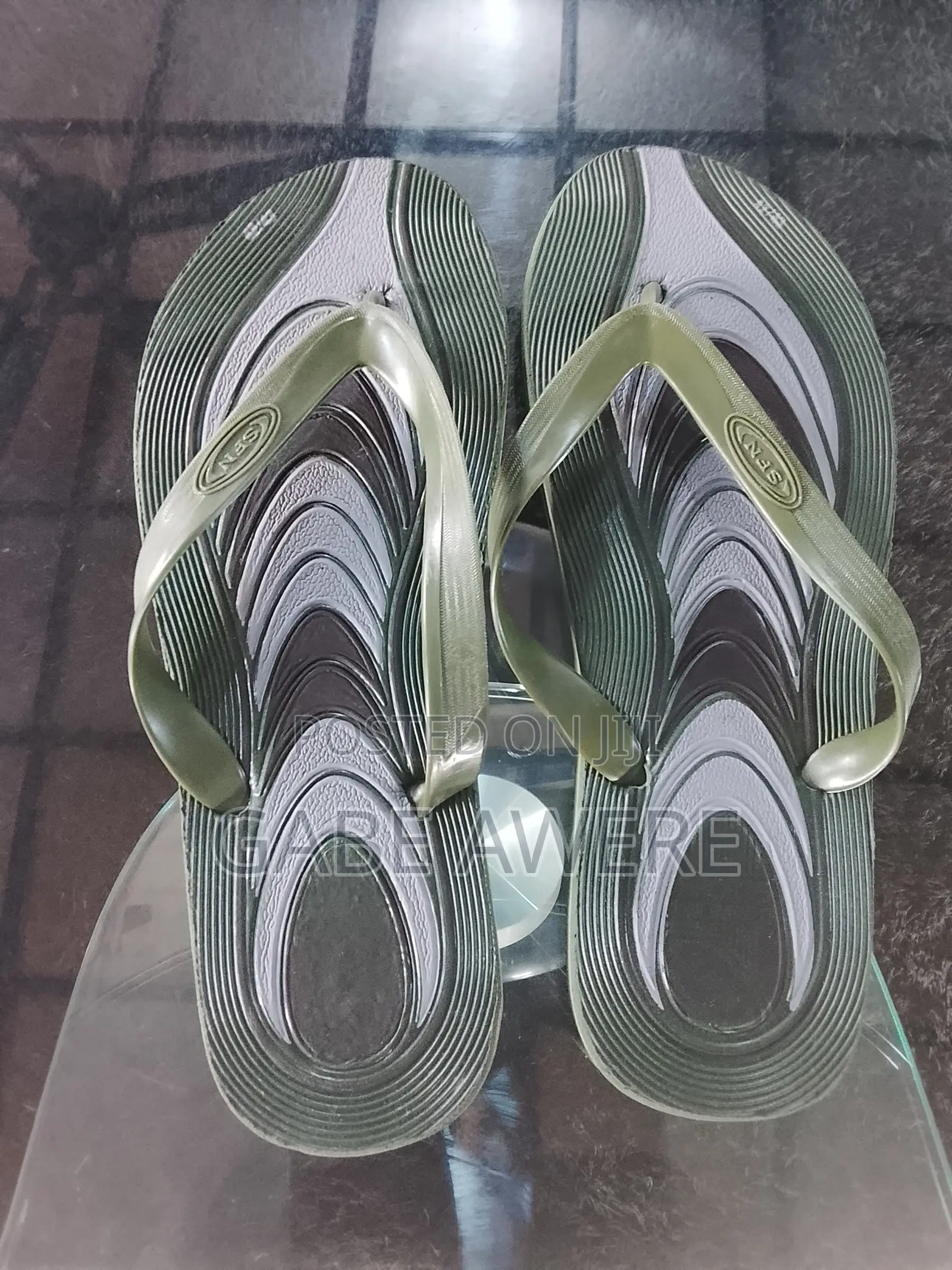 Multifunctional Flip Flops