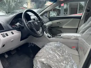 Toyota Venza XLE 4dr Wagon AWD (3.5L 6cyl 6A) 2015 White