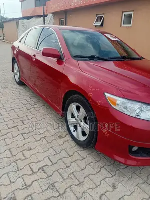 Toyota Camry SE V6 4dr Sedan (3.5L 6cyl 6AM) 2010 Red