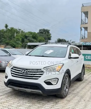Hyundai Santa Fe 2014 White