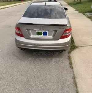 Mercedes-Benz C300 Sport Sedan AWD (3.0L 6cyl 7A) 2009 Beige