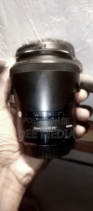 Sigma Art Lens