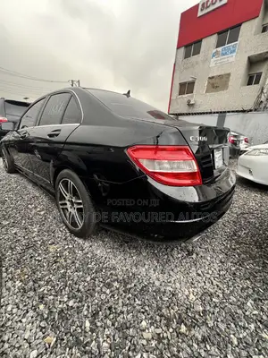 Mercedes-Benz C300 Luxury 4Matic Sedan AWD (3.0L 6cyl 7A) 2011 Black