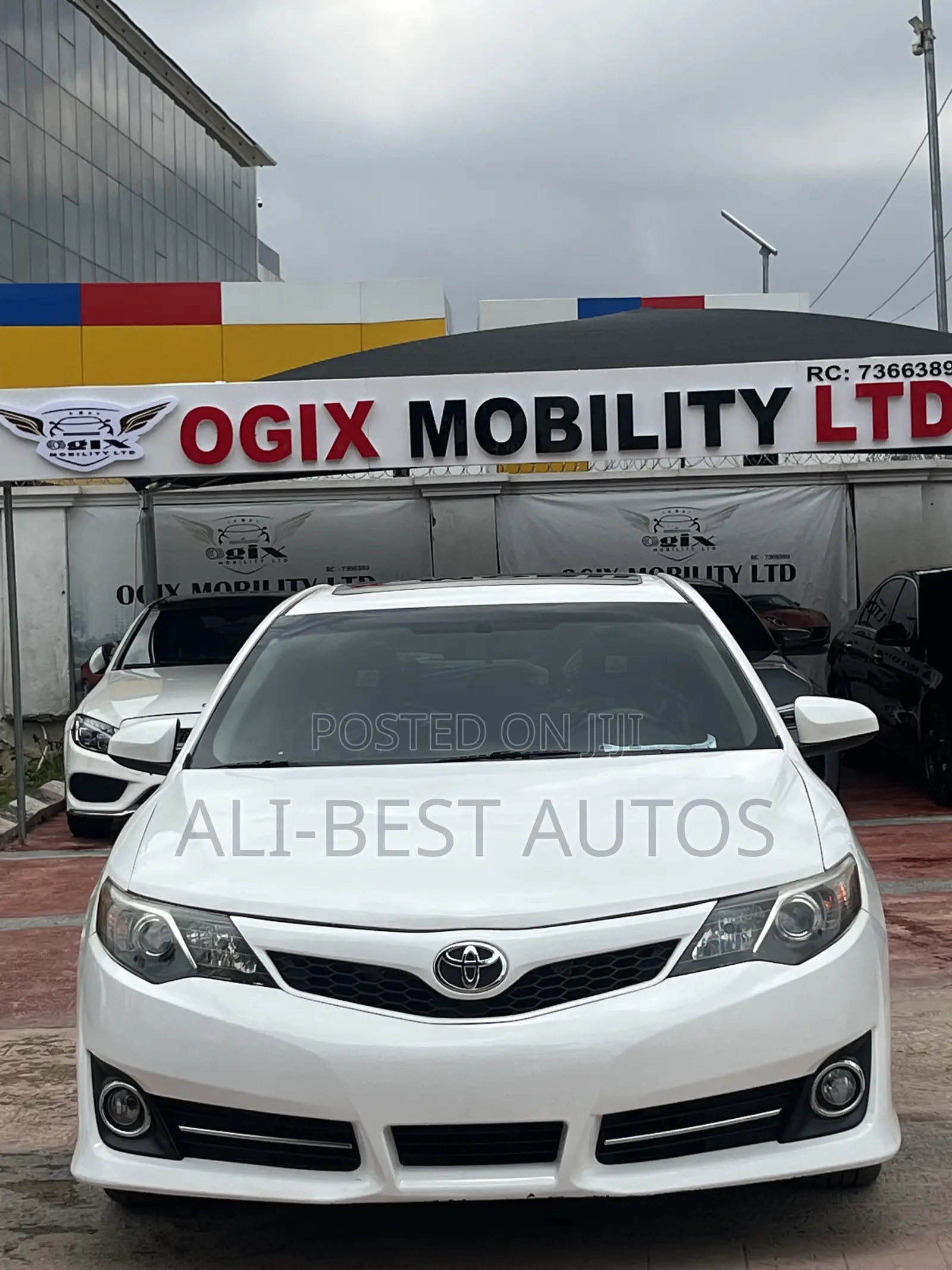 Toyota Camry 2012 White