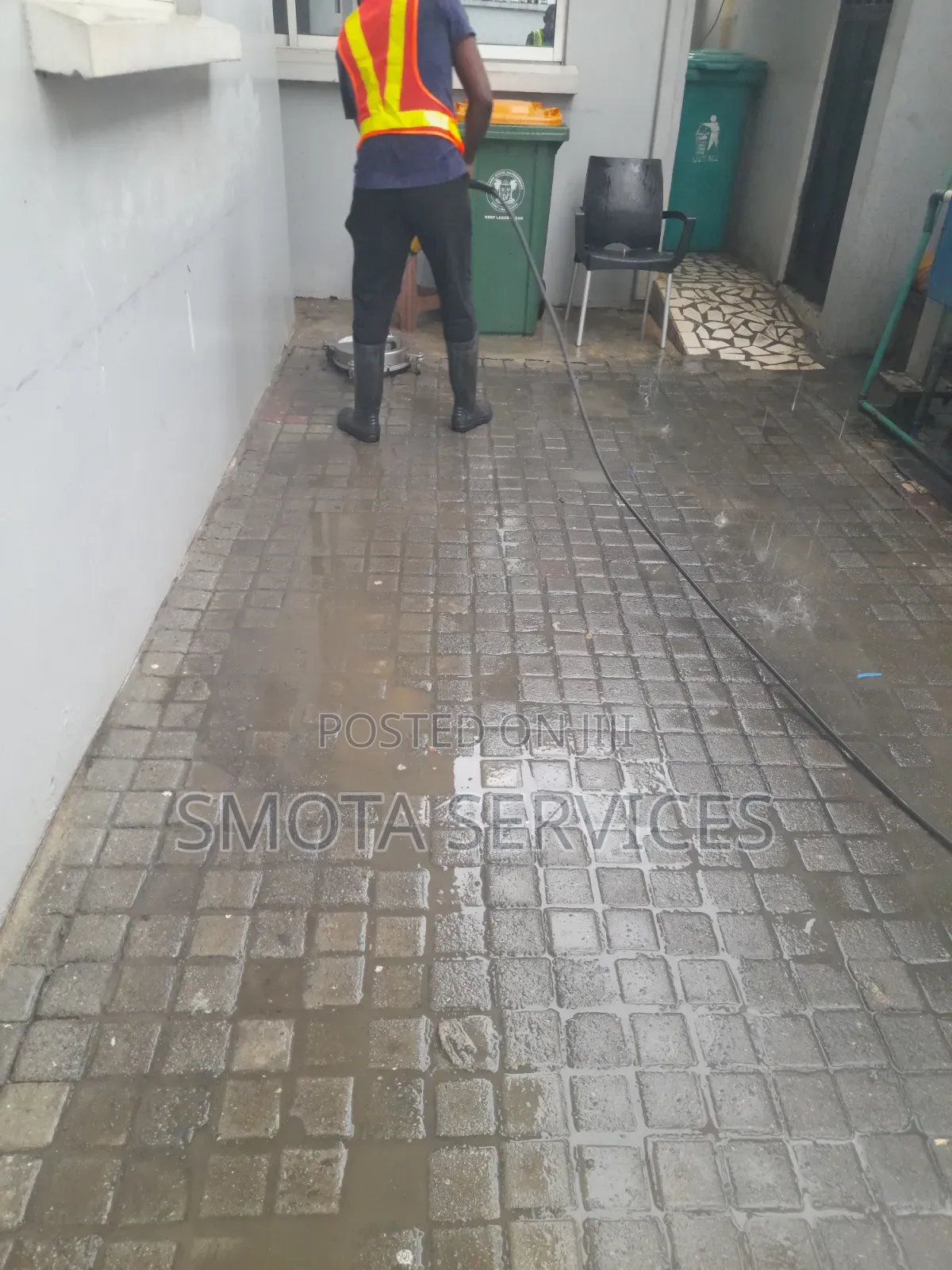 Interlocking Floor Deep Washing