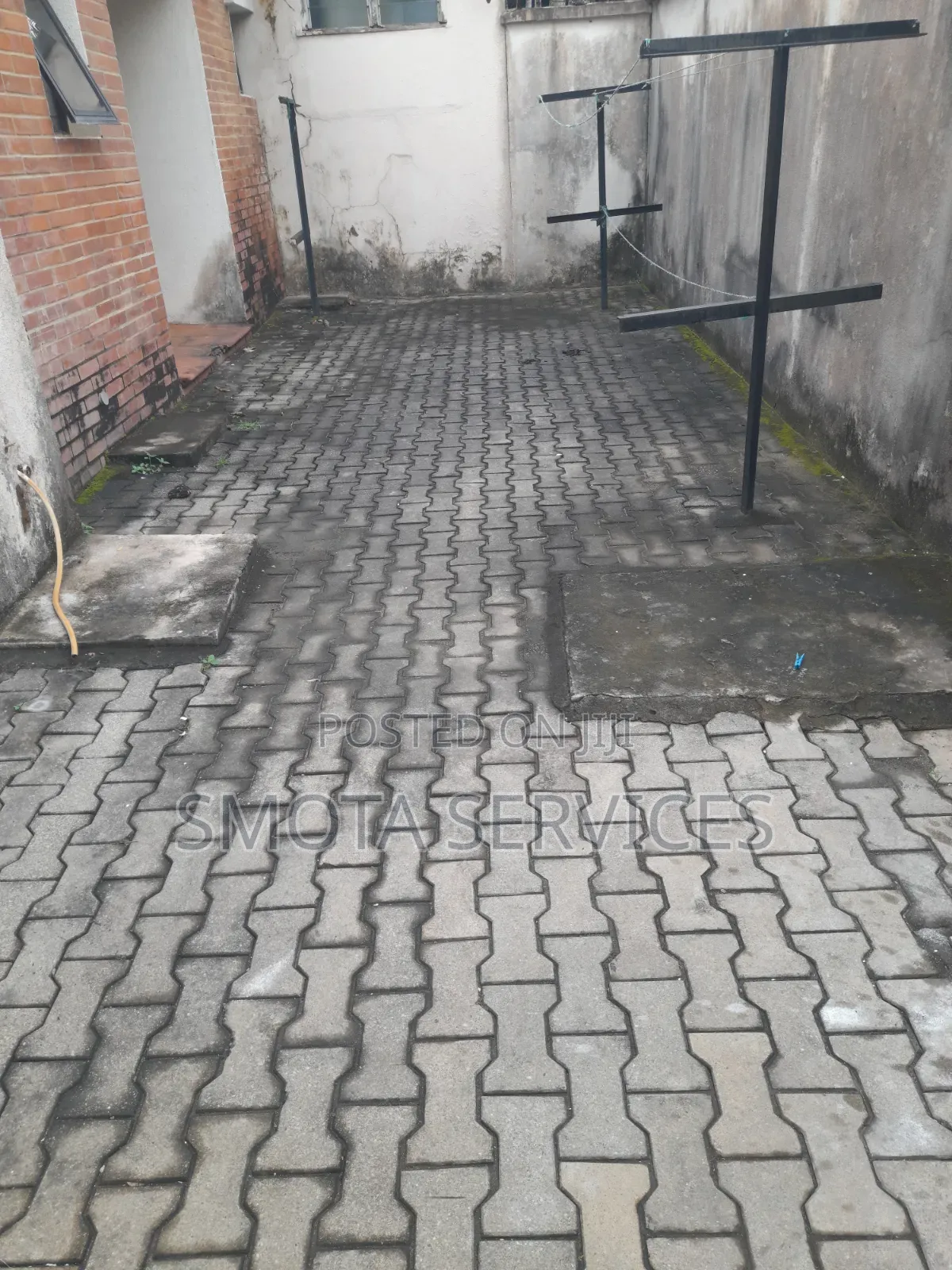 Interlocking Floor Deep Washing