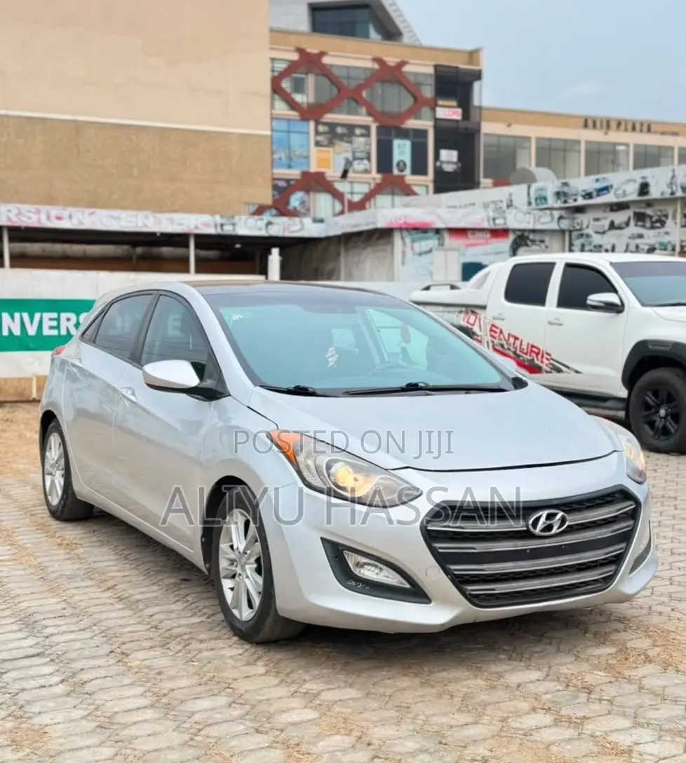 Hyundai Elantra 2014 Silver