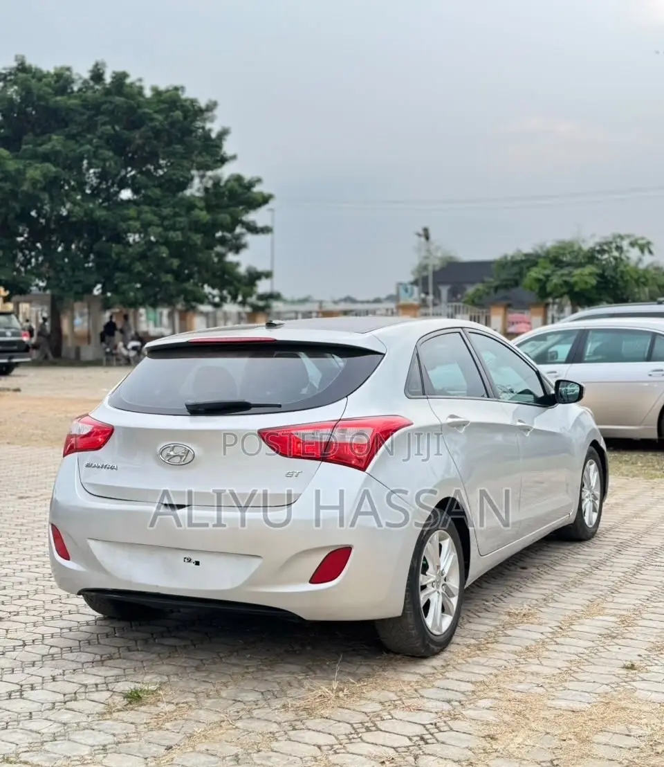 Hyundai Elantra 2014 Silver