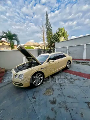 Bentley Flying Spur 2016 Off white