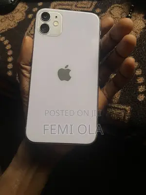 Apple iPhone 11 64 GB White