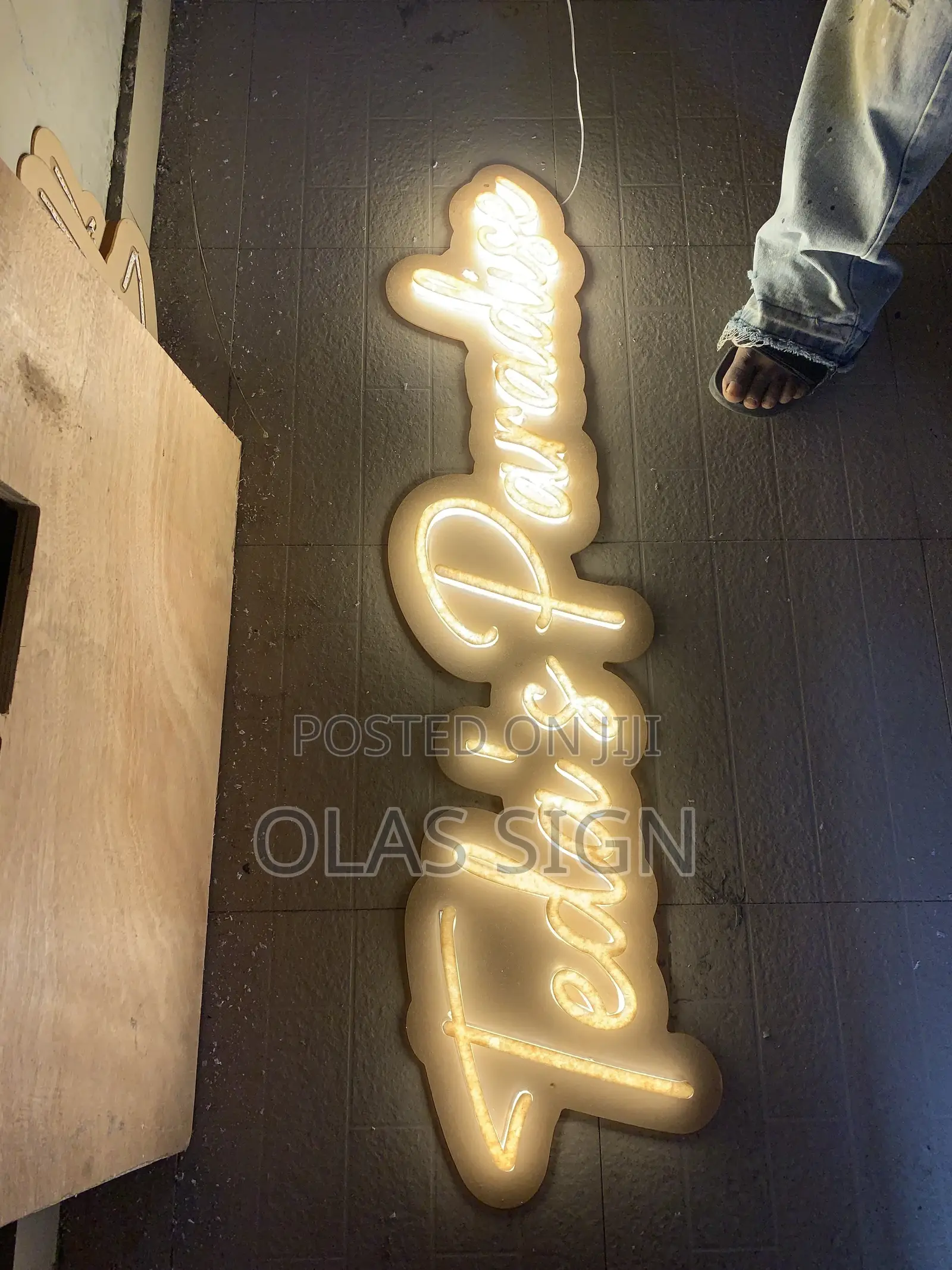 Signage/Neon Light