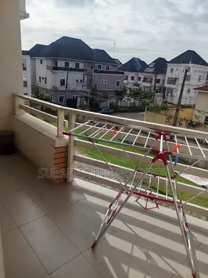 1bdrm Shared Apartment in Osapa london for rent