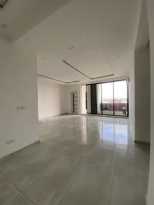 3bdrm Apartment in Lekki Phase 1 for rent