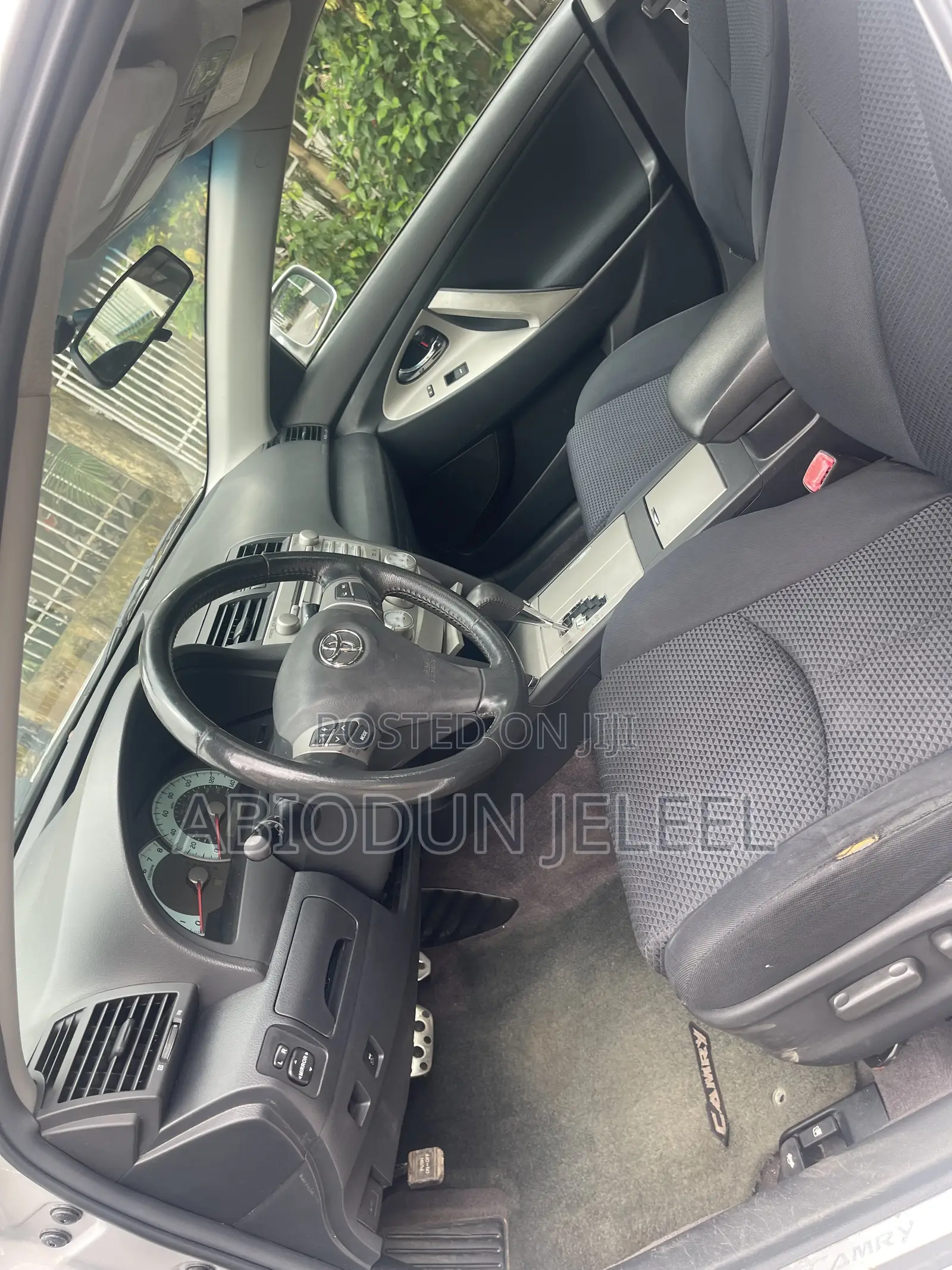 Toyota Camry 2010 Silver