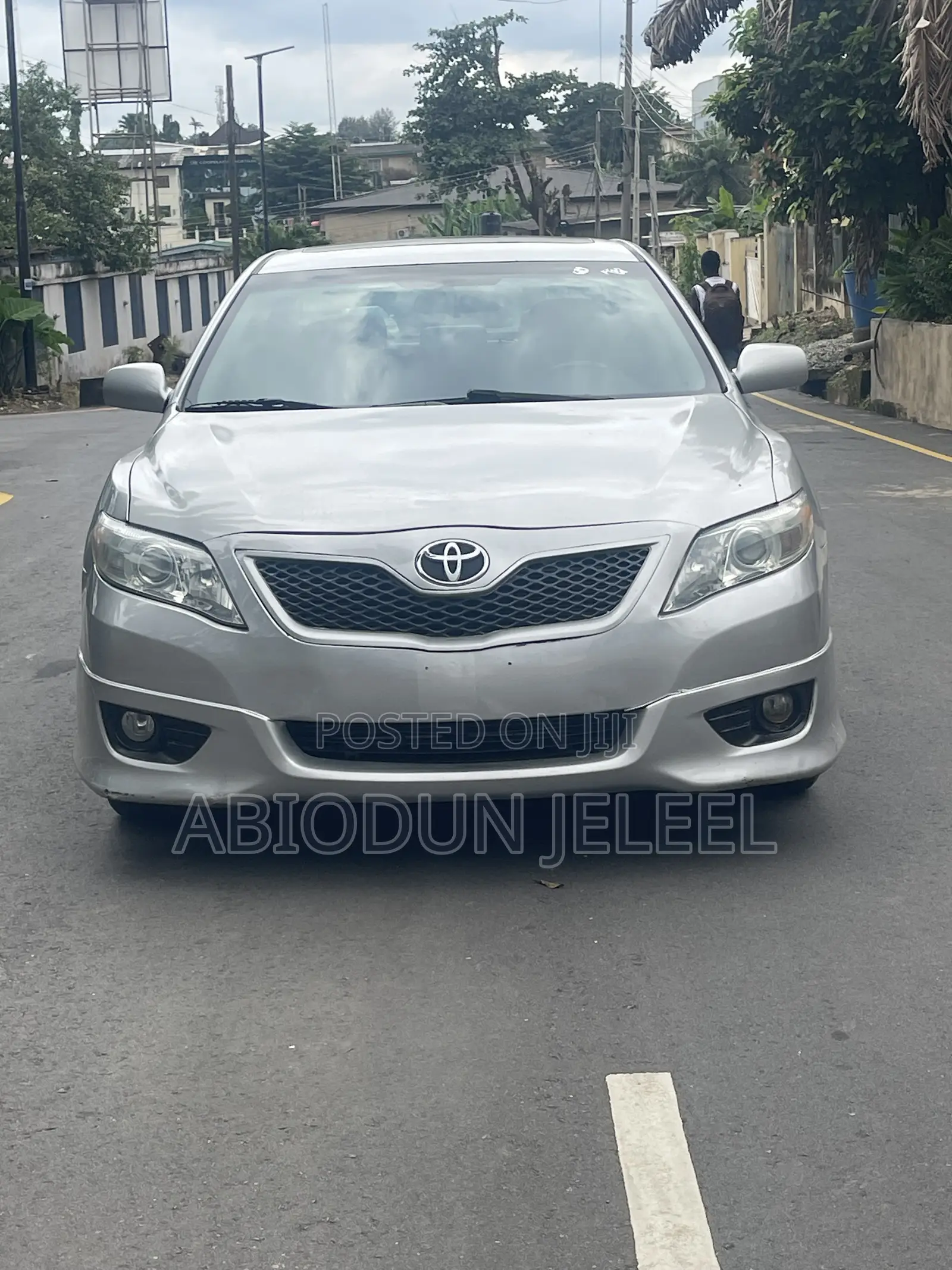 Toyota Camry 2010 Silver