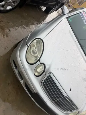 Mercedes-Benz E350 2005 Silver