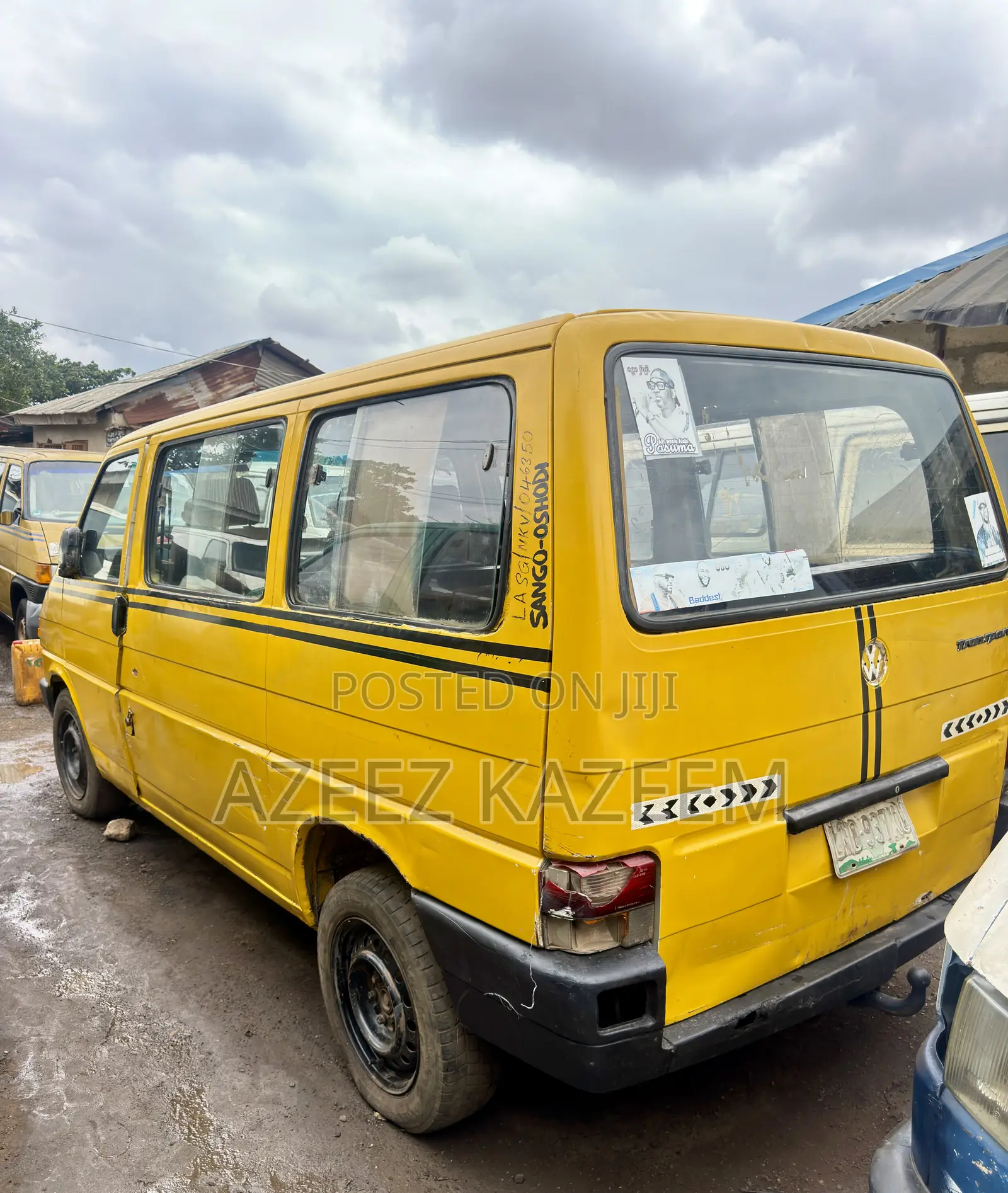 Volkswagen Transporter 2005 Yellow