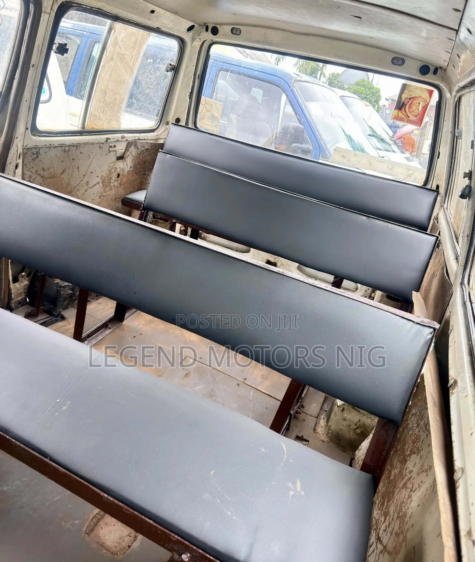 Volkswagen Transporter 2005 Yellow