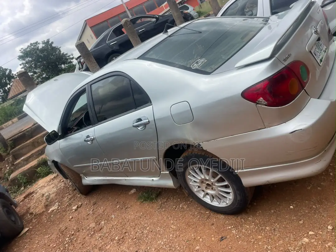 Toyota Corolla 2003 Silver