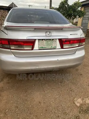 Honda Accord 2003 Silver