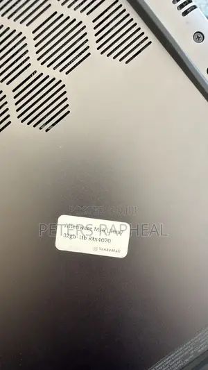 Laptop Alienware M16 R2 32GB Intel Core Ultra 7 SSD 1T