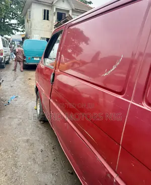 Volkswagen Transporter 2003 Red