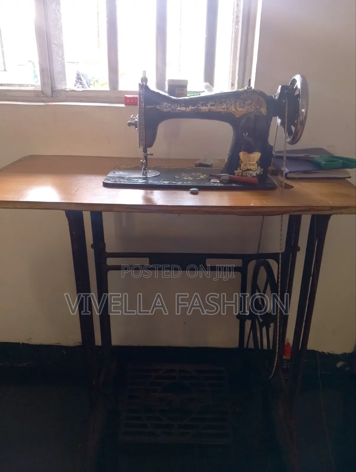 Manual Sewing Machine