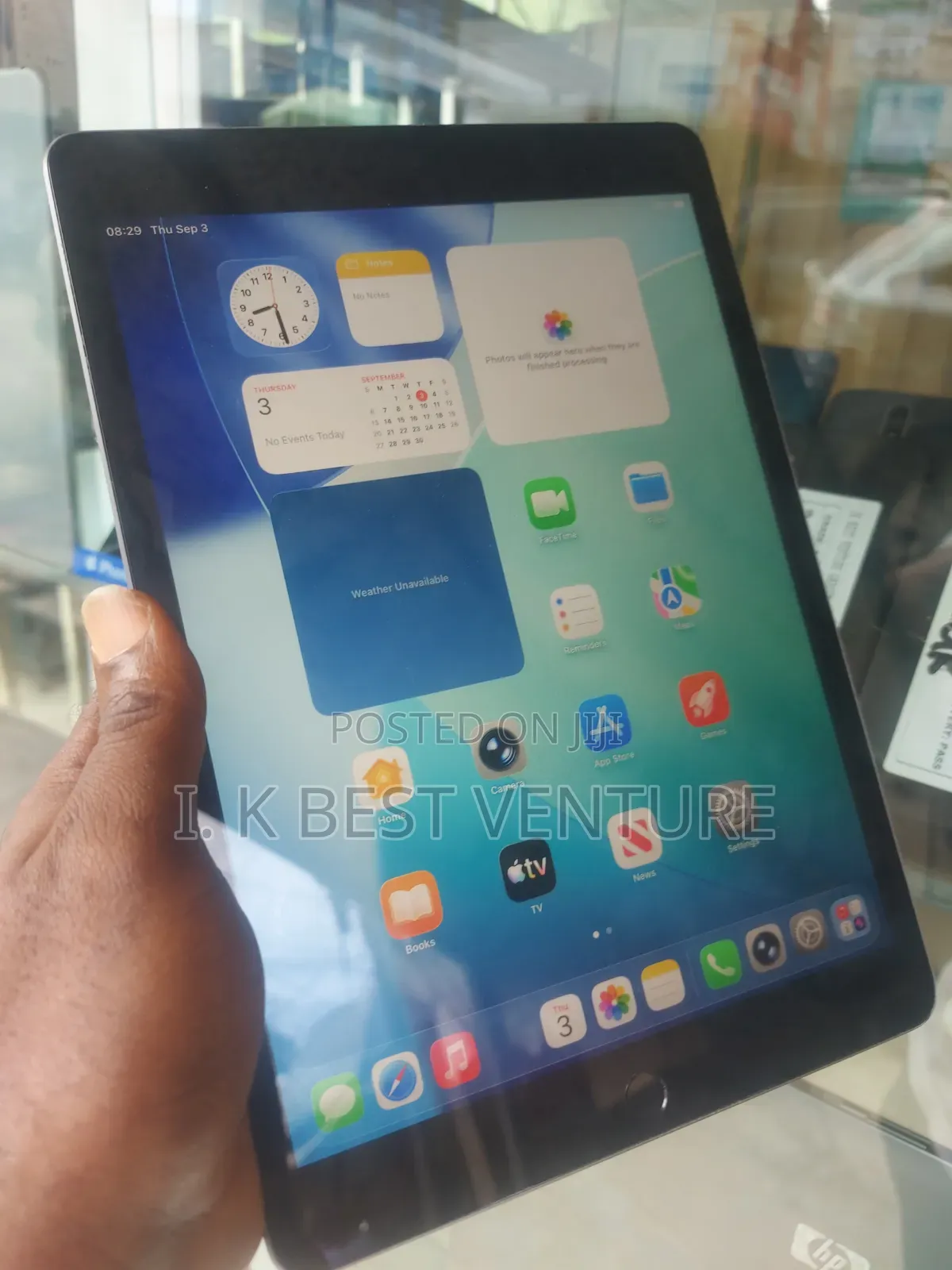 Apple iPad 9.7 64 GB Gray