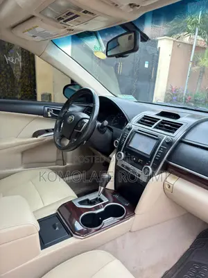 Toyota Camry XLE 4dr Sedan (2.5L 4cyl 6A) 2012 Black