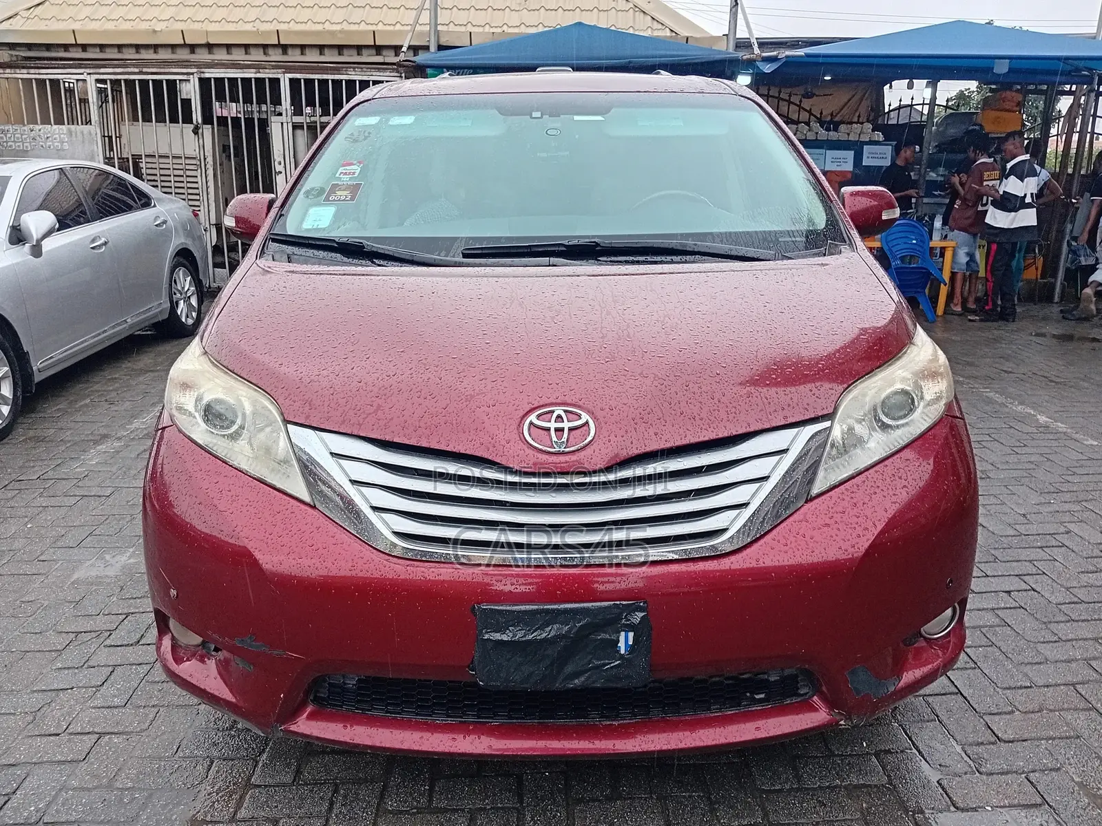 Toyota Sienna 2013 Red