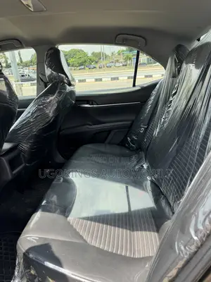 Toyota Camry SE 2022 Black