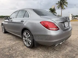 Mercedes-Benz C300 Sport 4dr AWD 4Matic Sedan (2.0L 4cyl 7A) 2015 Gray