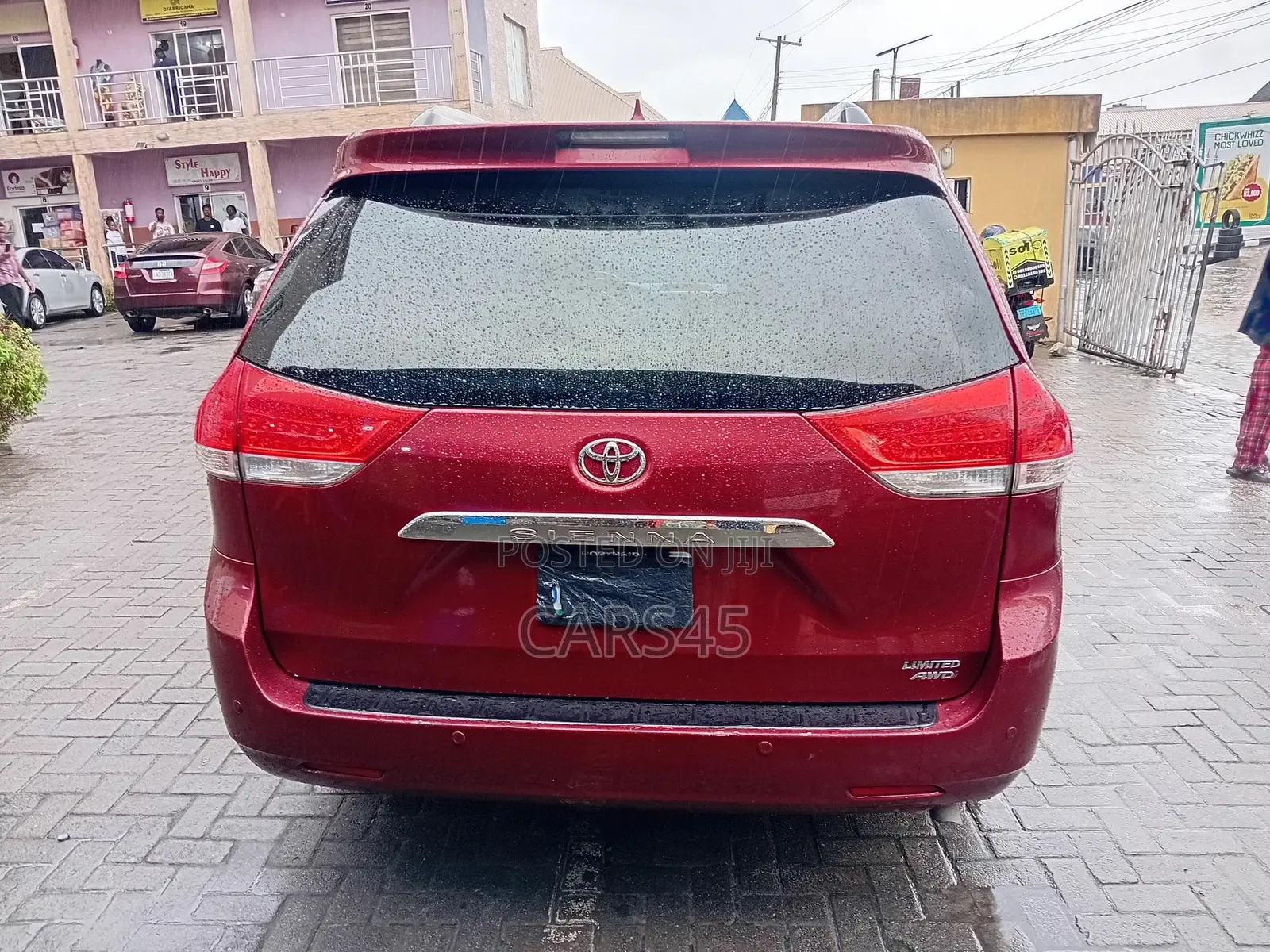 Toyota Sienna 2013 Red