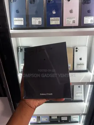New Samsung Galaxy Z Fold 5 256 GB Black
