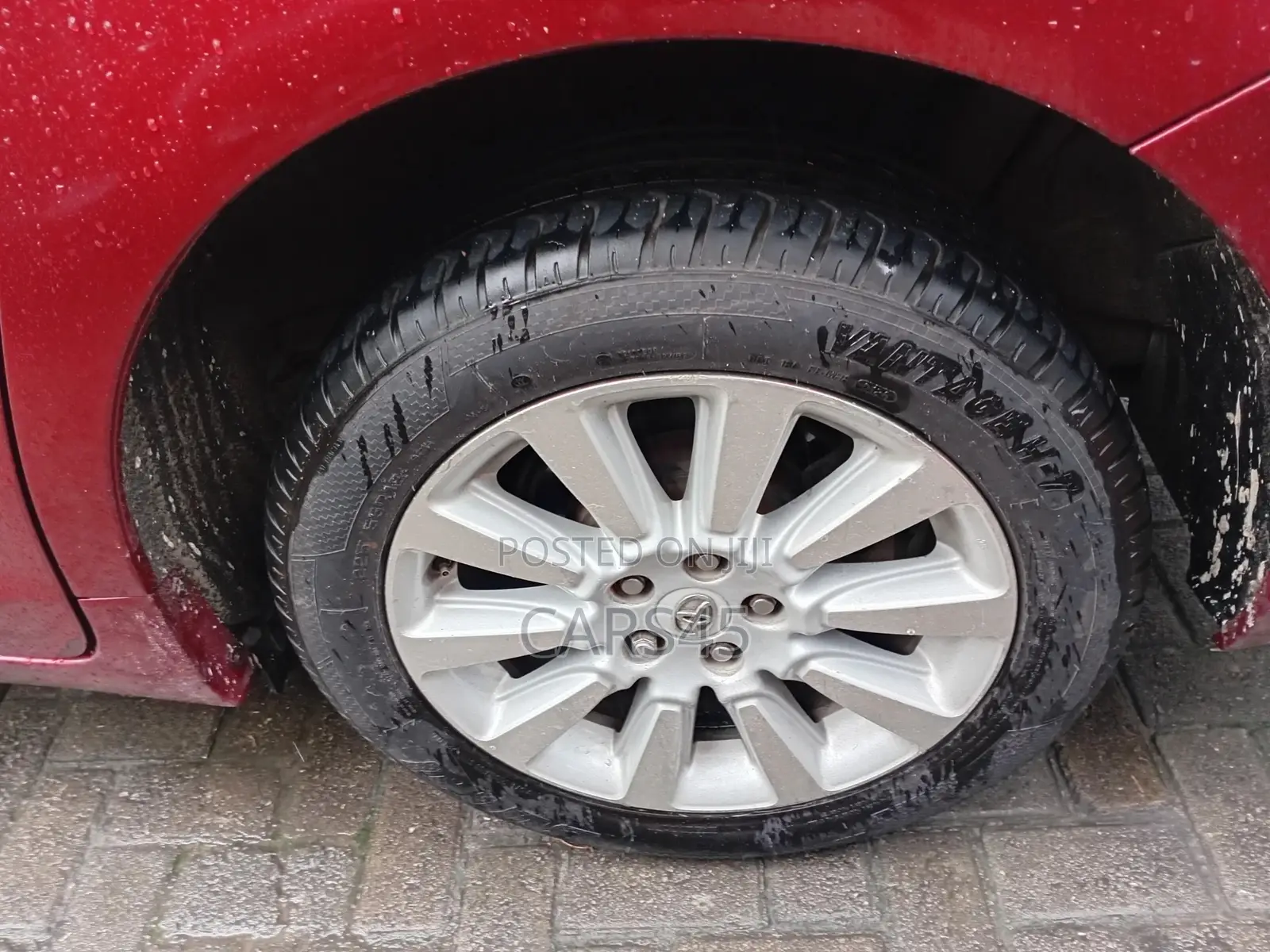 Toyota Sienna 2013 Red