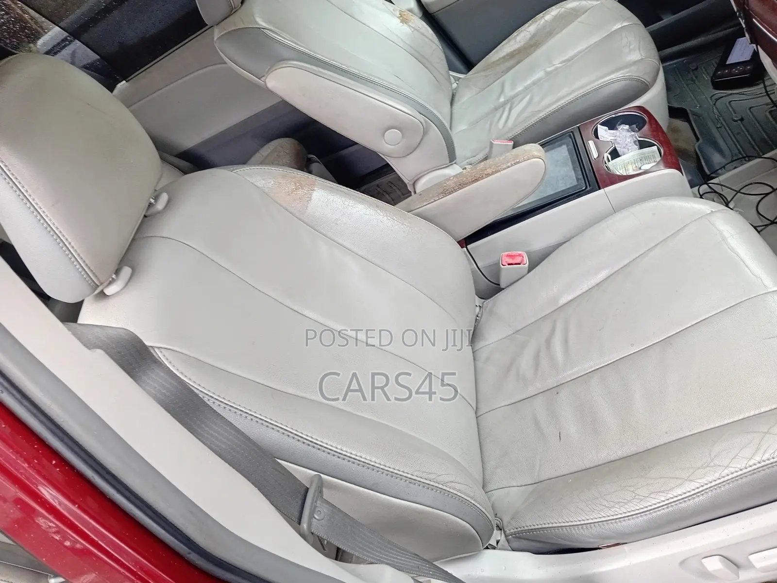 Toyota Sienna 2013 Red